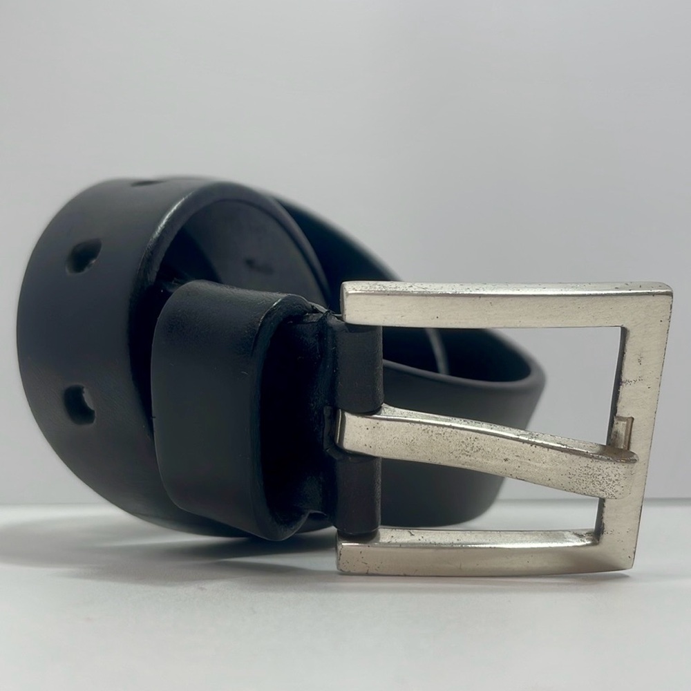Kenneth Cole Black Genuine Leather Belt SN K1467 Size Medium